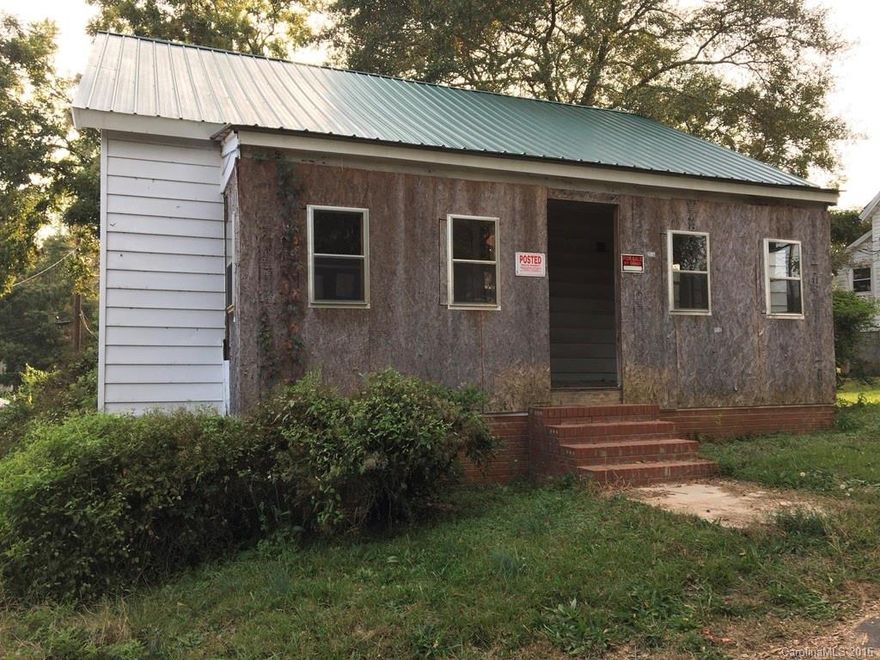 INVESTOR SPECIAL!  Bring all offers.  Sold AS-IS.  No repairs will be made.  This home was in the process of being renovated but was not completed. Needs TLC. No working HVAC. Year built is approximate.