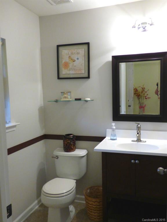 Hamilton Lakes - Residential