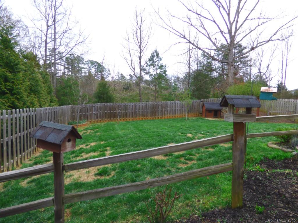 Hamilton Lakes - Residential