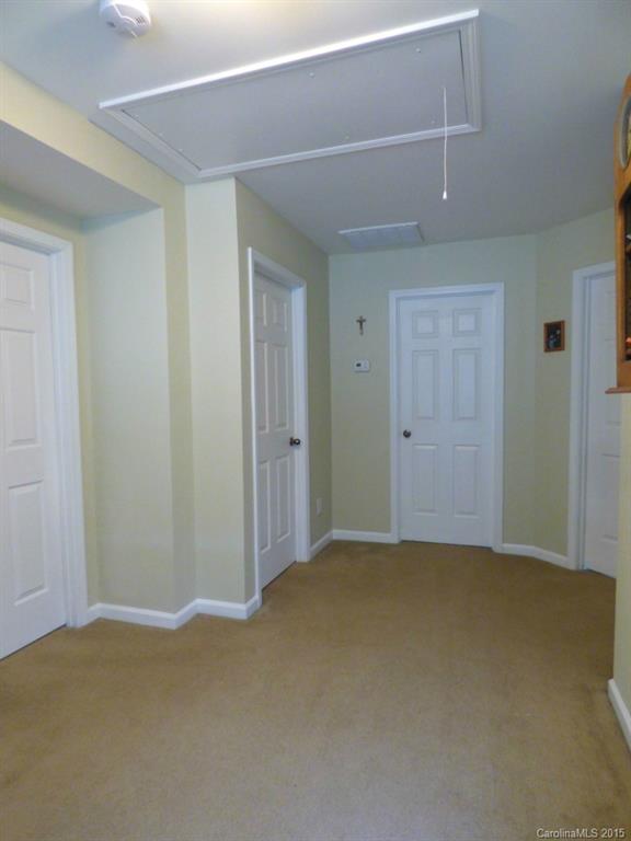 Hamilton Lakes - Residential