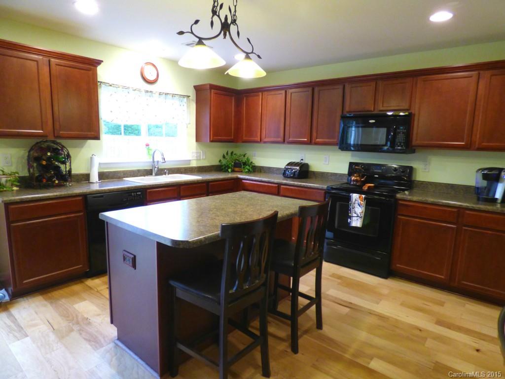 Hamilton Lakes - Residential