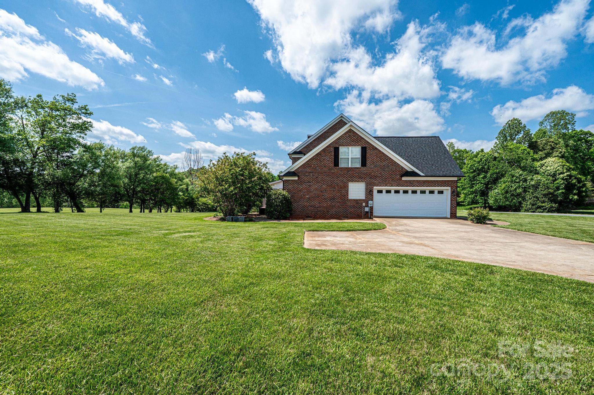 4047 Rainbow Hills Drive