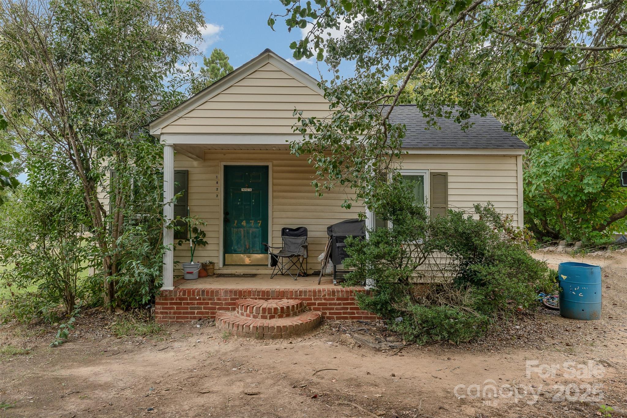 1477 Flat Creek Road