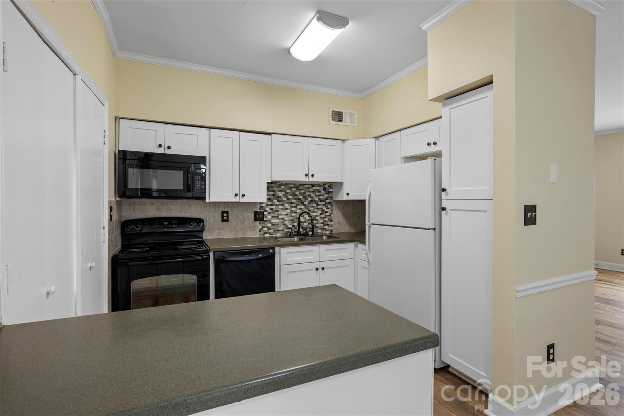 5925 Quail Hollow Road B