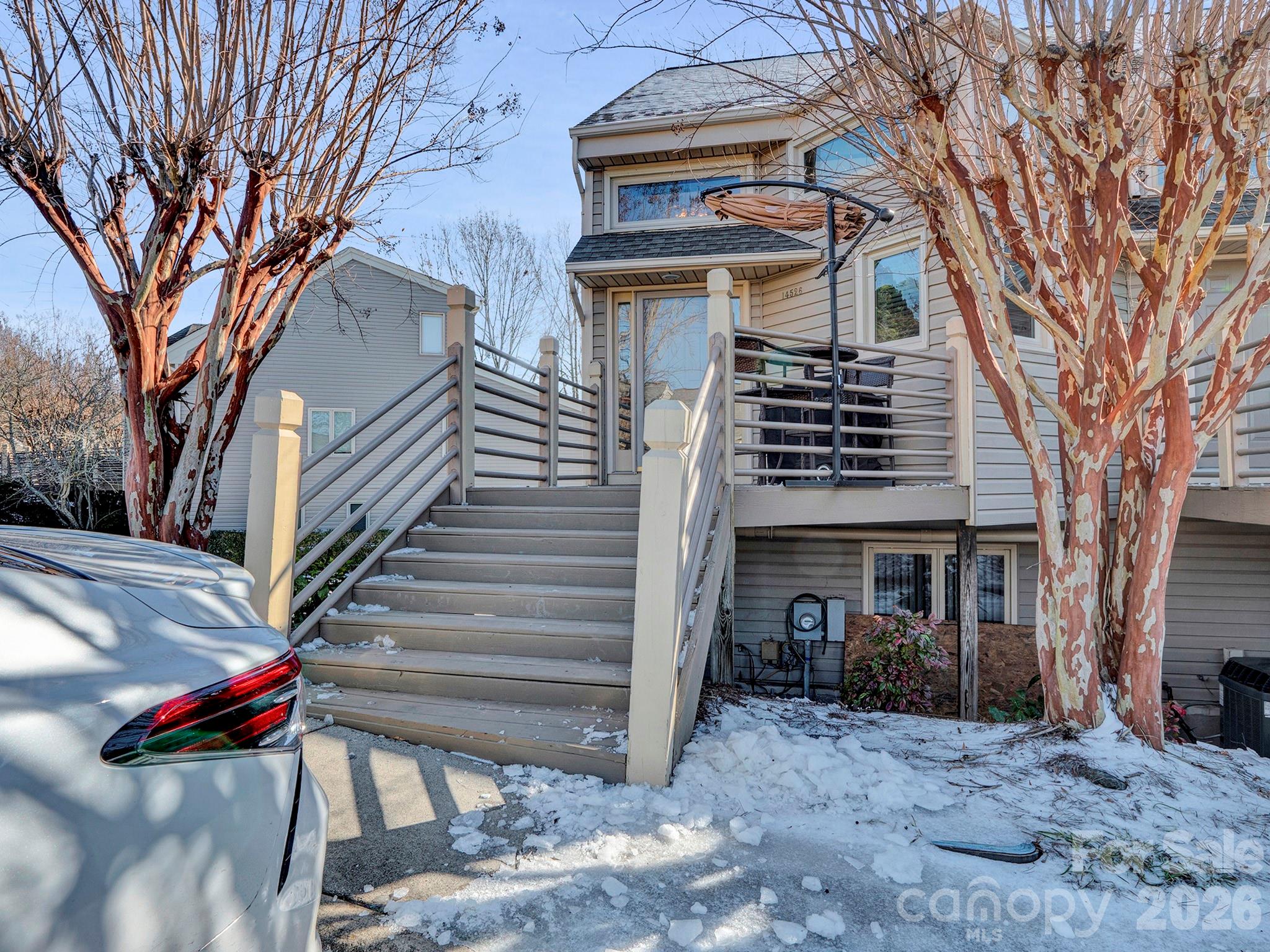 14526 Waterside Drive