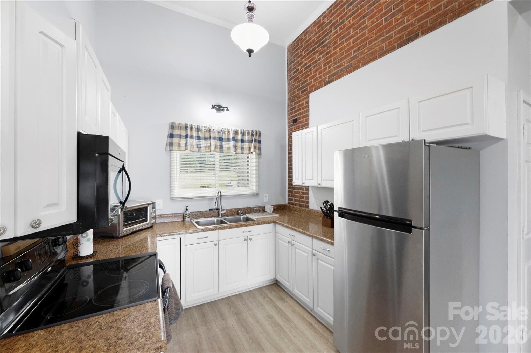 Silver Lakes - Residential