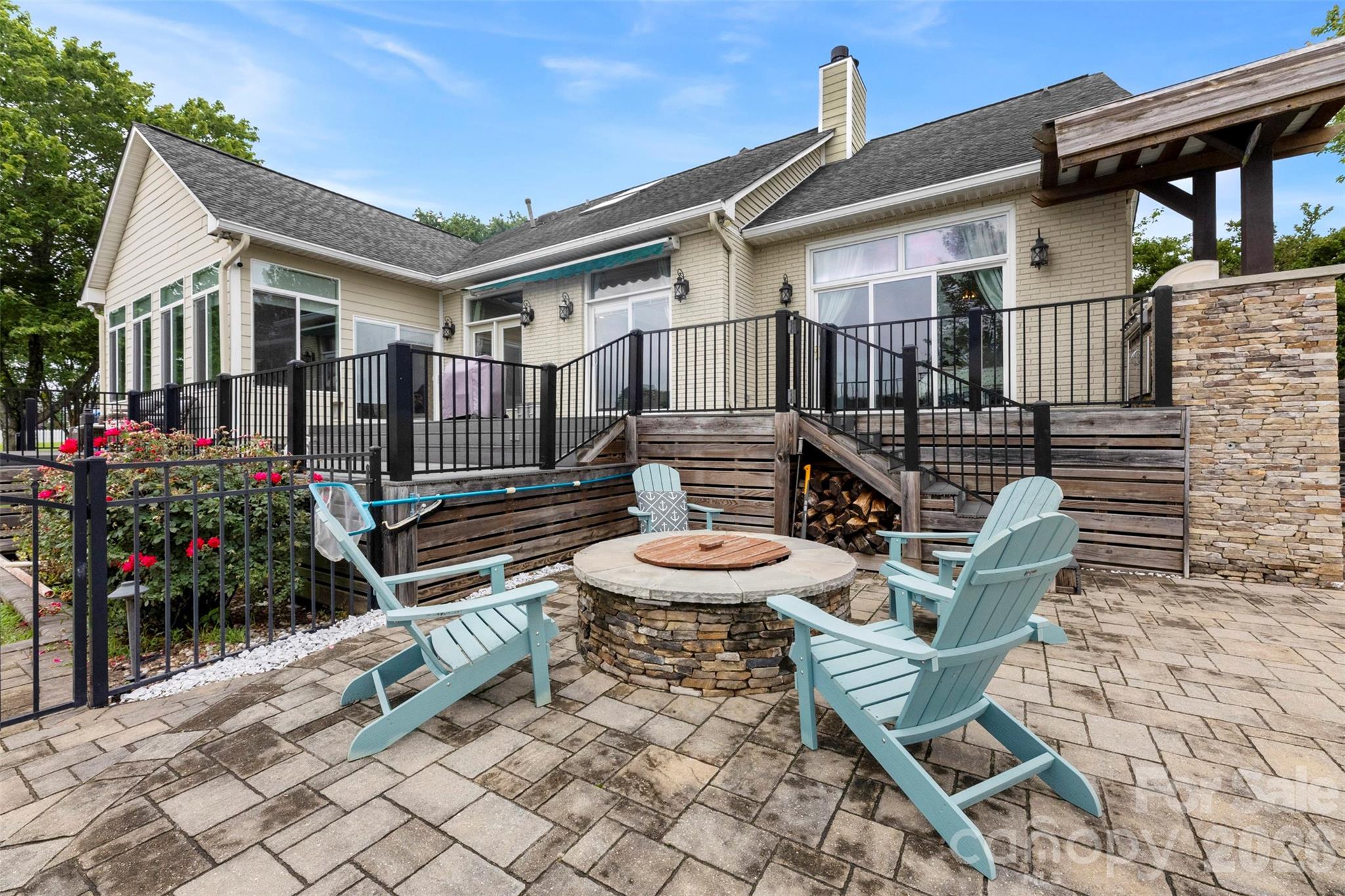 Silver Lakes - Residential
