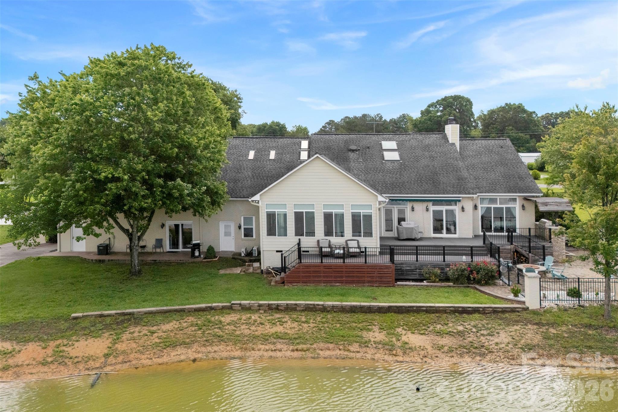 Silver Lakes - Residential