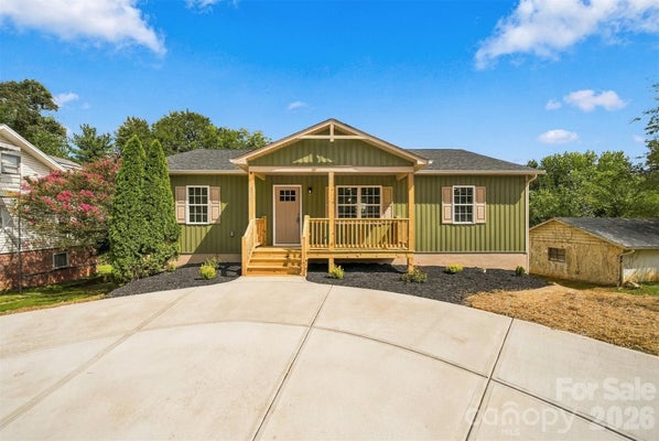 202 ROCKYFORD ST, MORGANTON, NC 28655 - Image ec6e94fd4c2db7fbcb14a4b32f6240a2/564684240