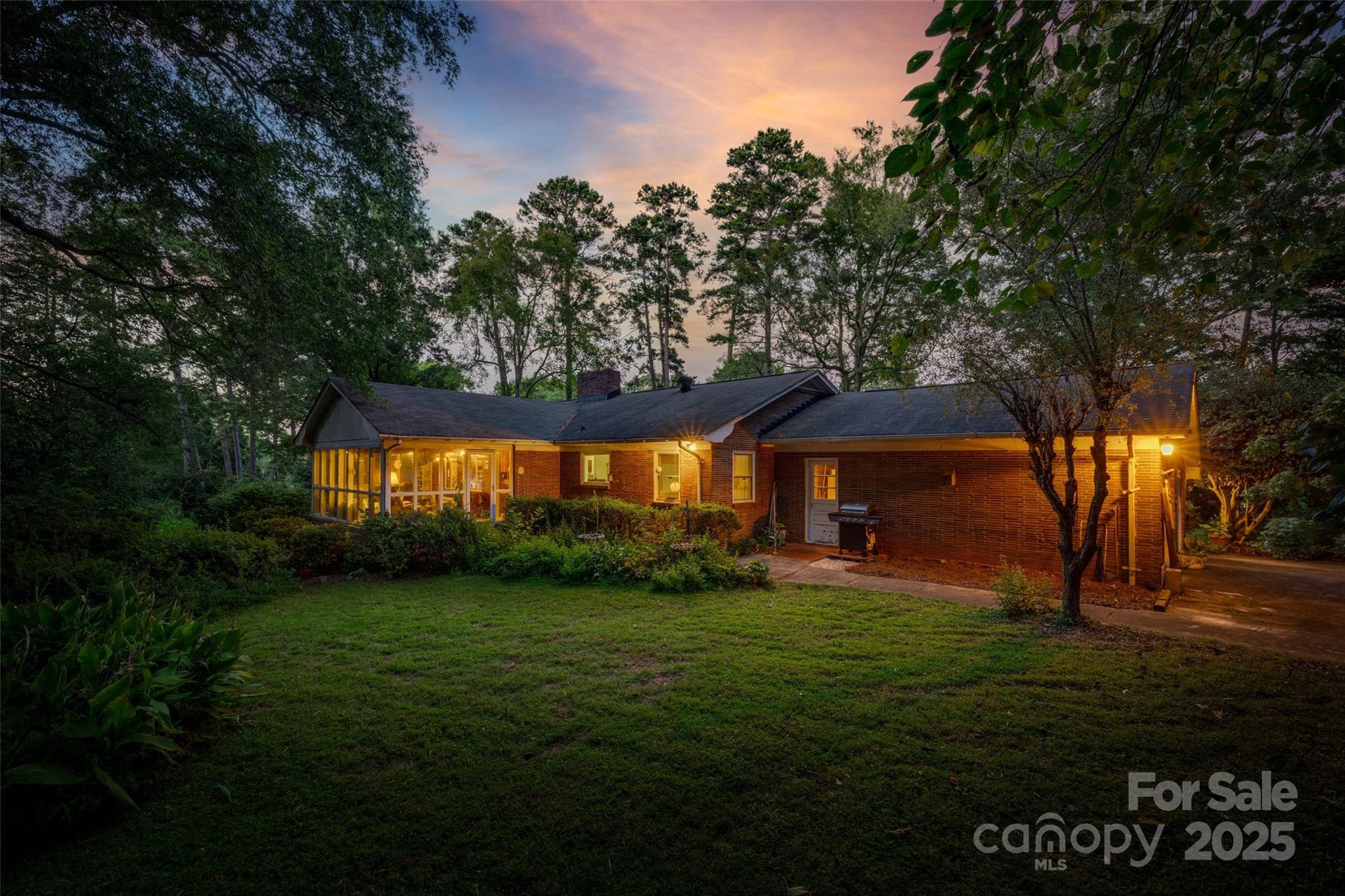 327 Livingston Drive