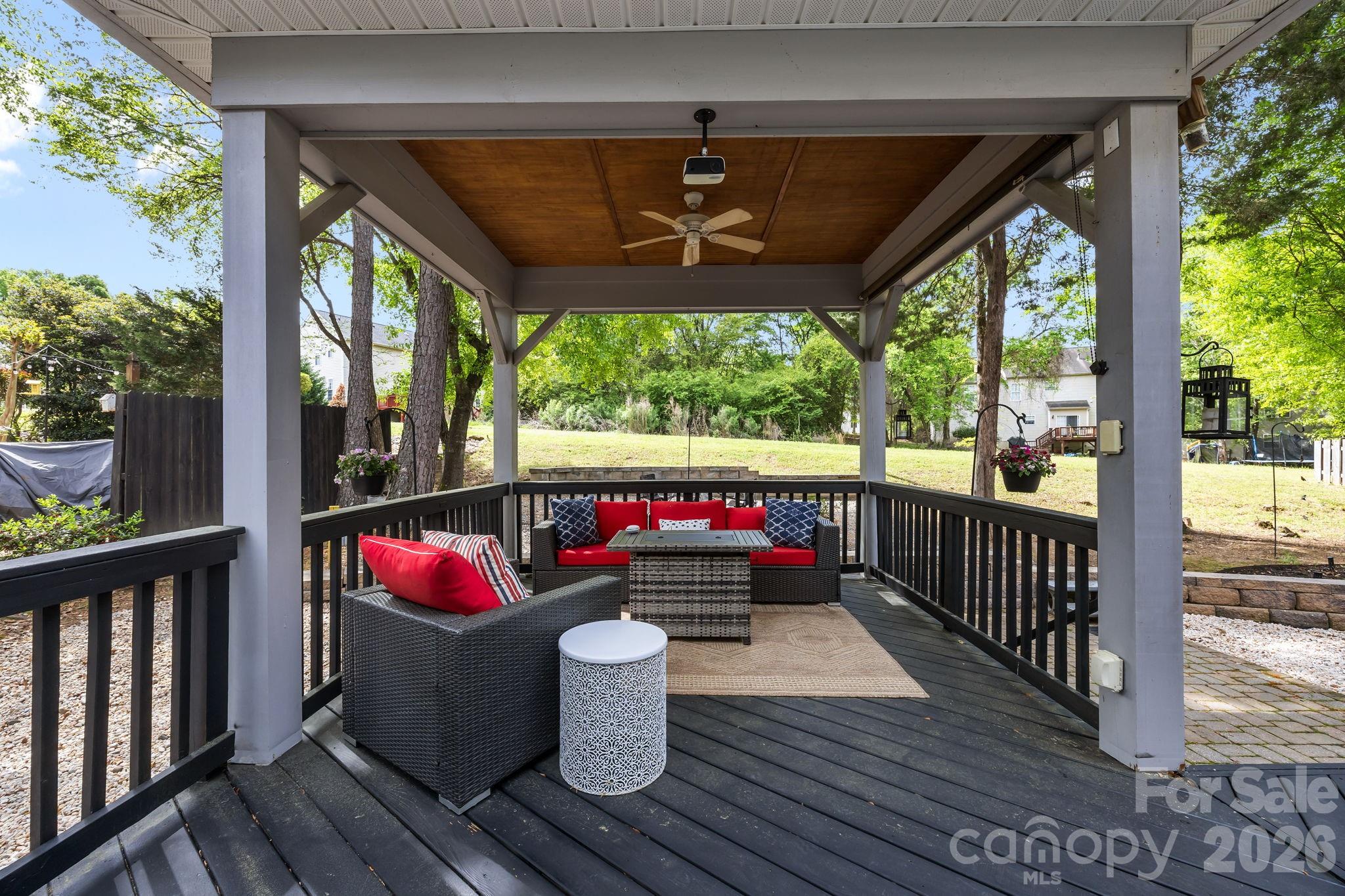 Sunset Point - Residential