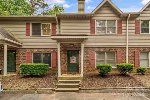 A home in Hickory