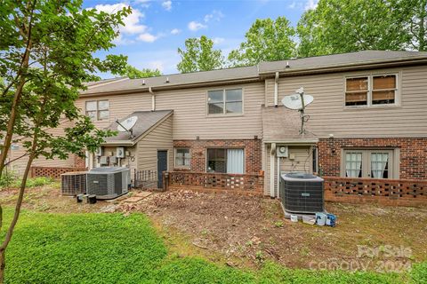 A home in Hickory