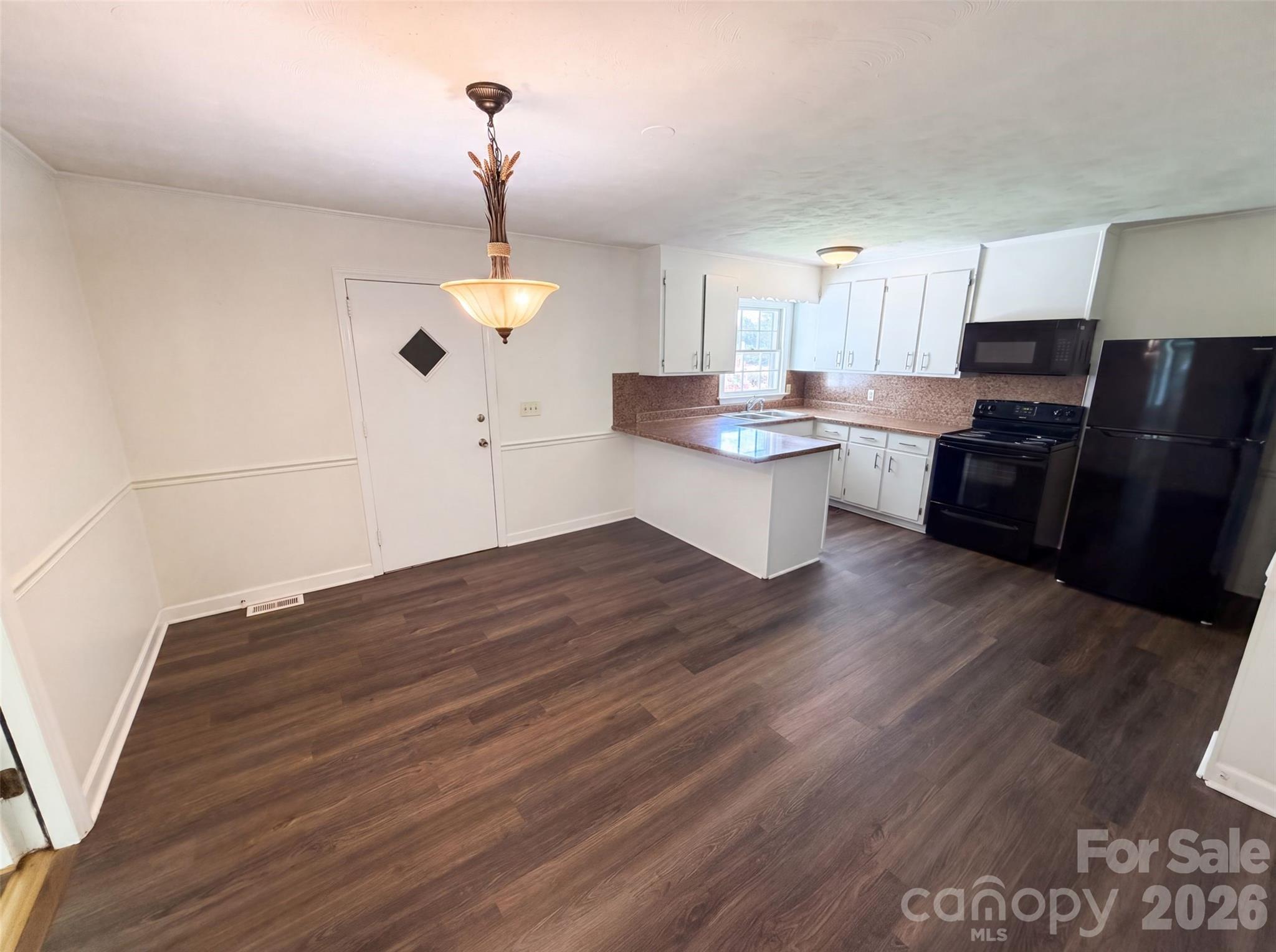 5100 Robinwood Drive