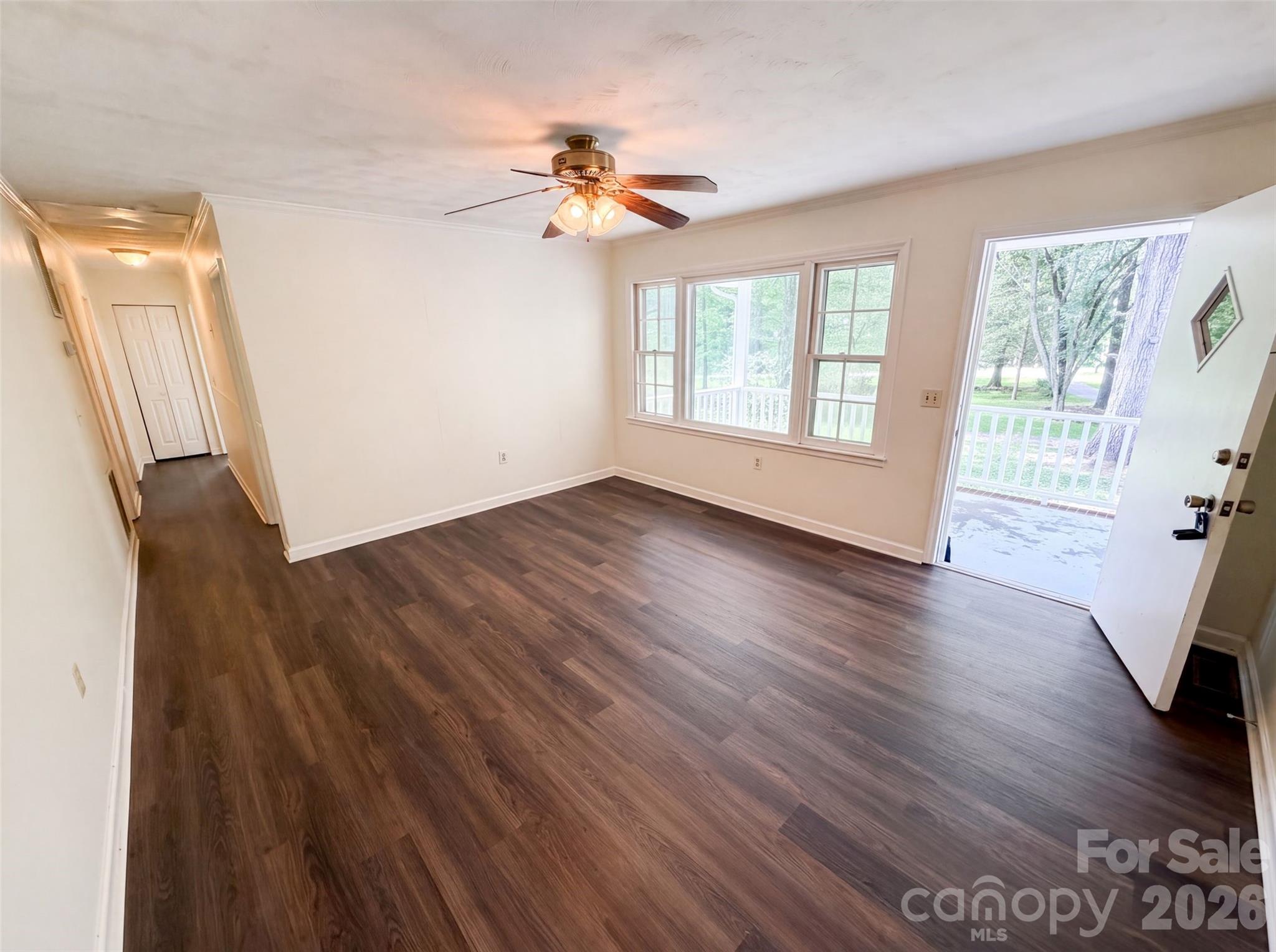 5100 Robinwood Drive