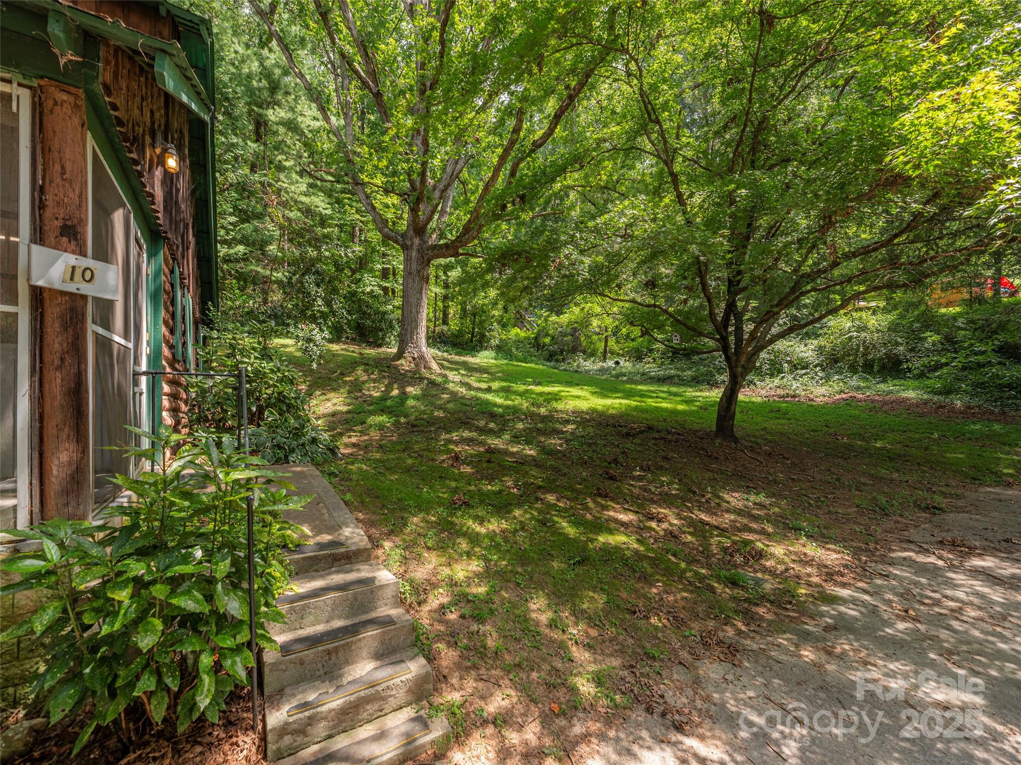 10 Beaverdam Knoll Road