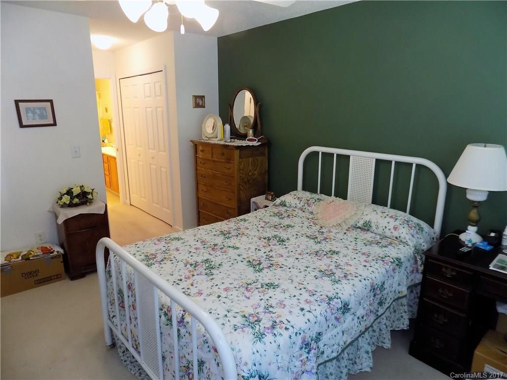 Holly Ridge - Residential