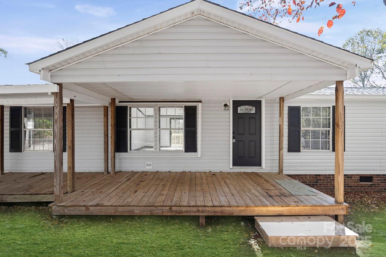 123 Swann Crossing Lane