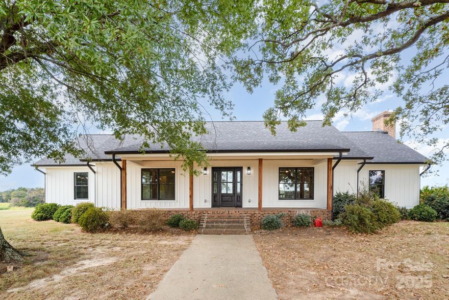 Modern Farmhouse Dream! This newly remodeled 3-bedroom, 3.5-bath modern farmhouse perfectly blends rustic charm with luxury finishes. Enjoy a spacious, open floor plan, ideal for entertaining and everyday living. The chef's kitchen features commercial-grade appliances and a large center island, designed for culinary enthusiasts. The sunken den is thoughtfully designed as a rustic bar and entertaining space, perfect for gatherings. A separate laundry room with a convenient drop zone and a dedicated office area provide exceptional functionality. Upstairs, discover a generous bonus room with an attached half bath. This home is meticulously curated and ready for its new owners.