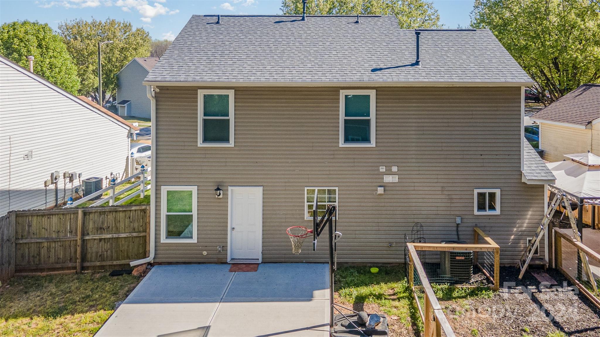 Northridge Village - Residential