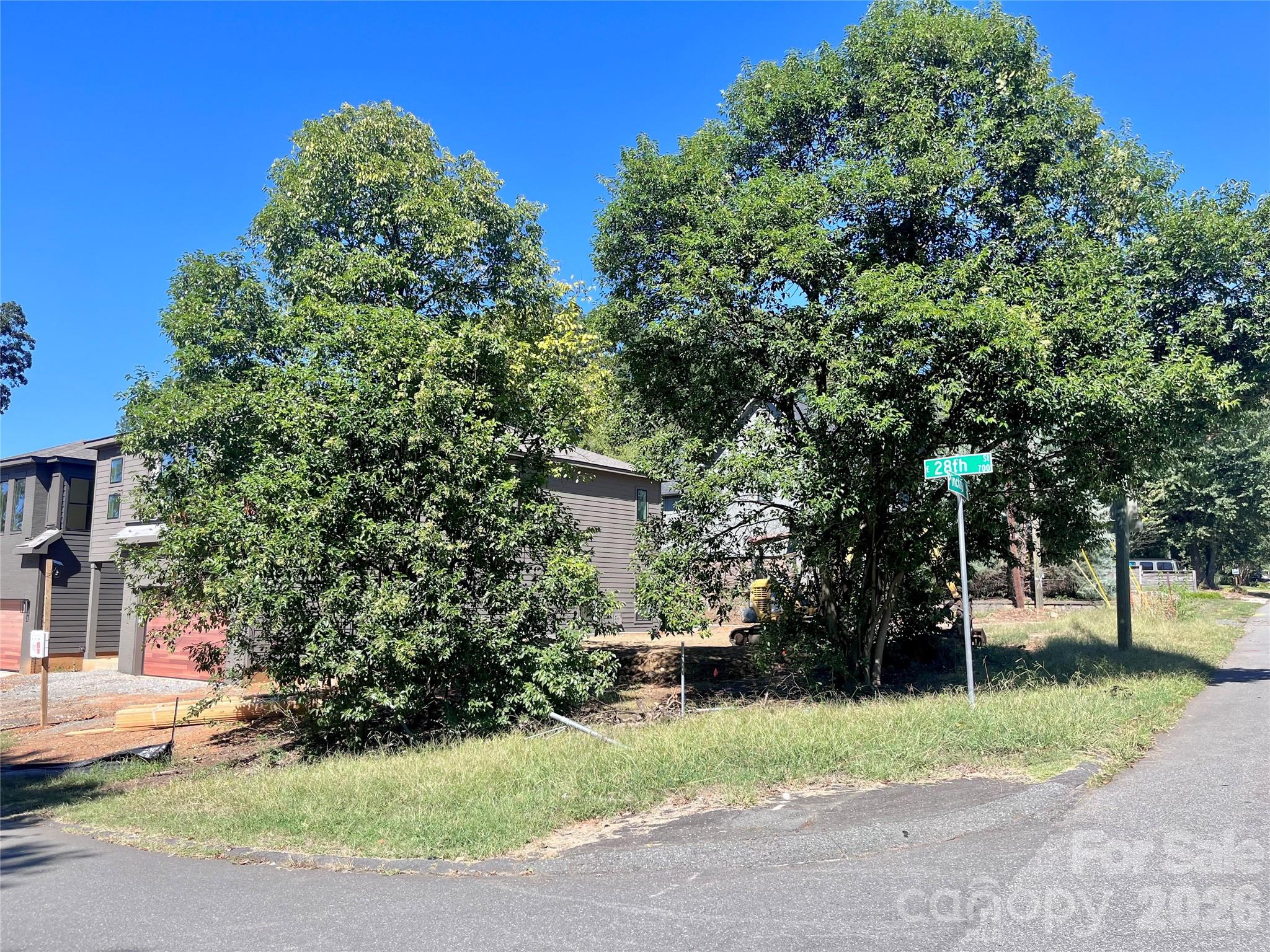731 E 28th Street