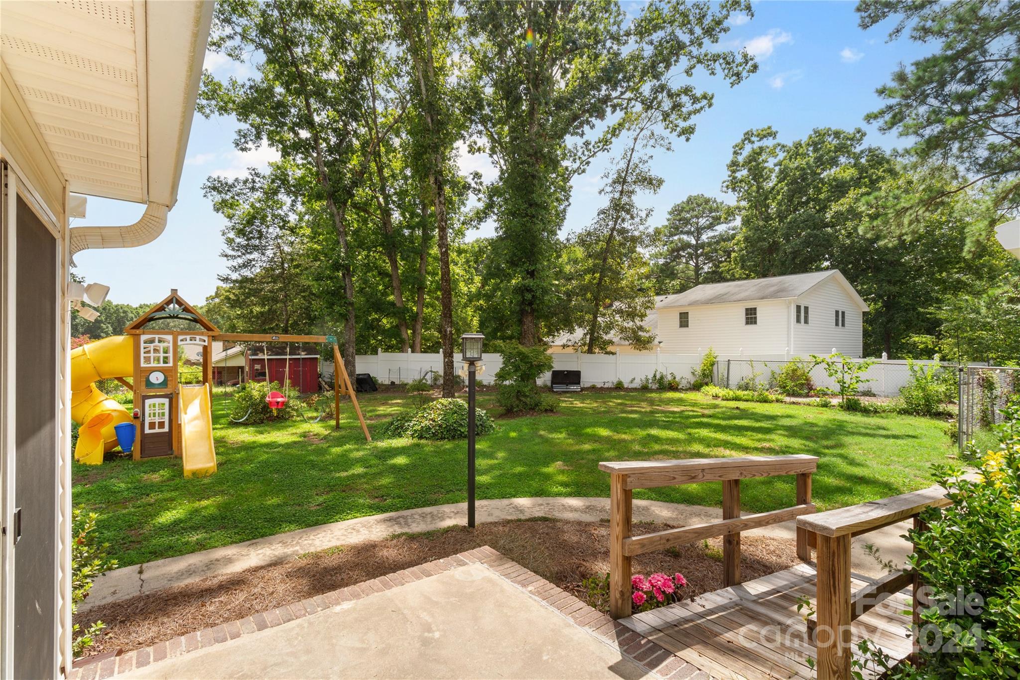 Country Club Estates - Residential