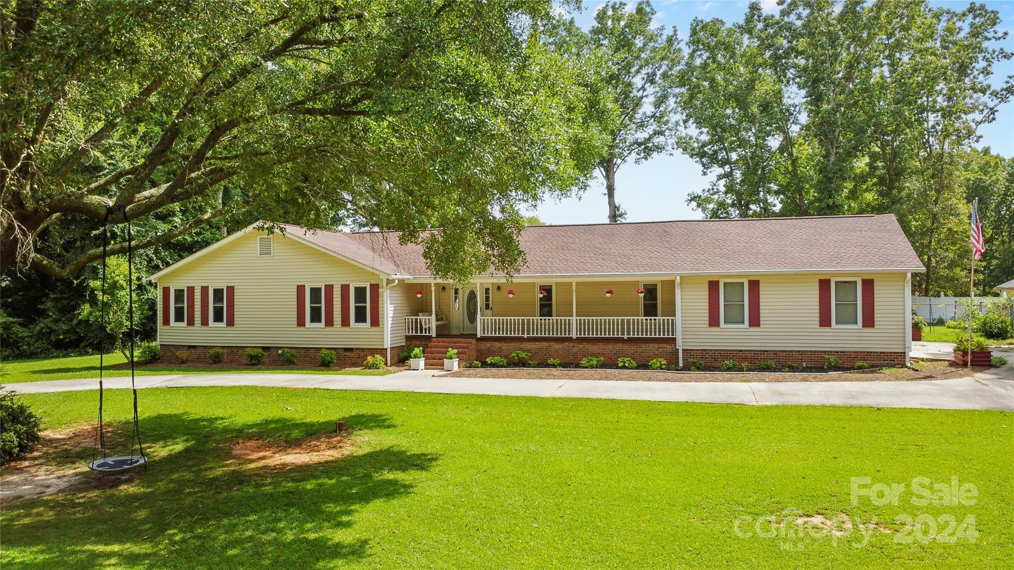 Country Club Estates - Residential