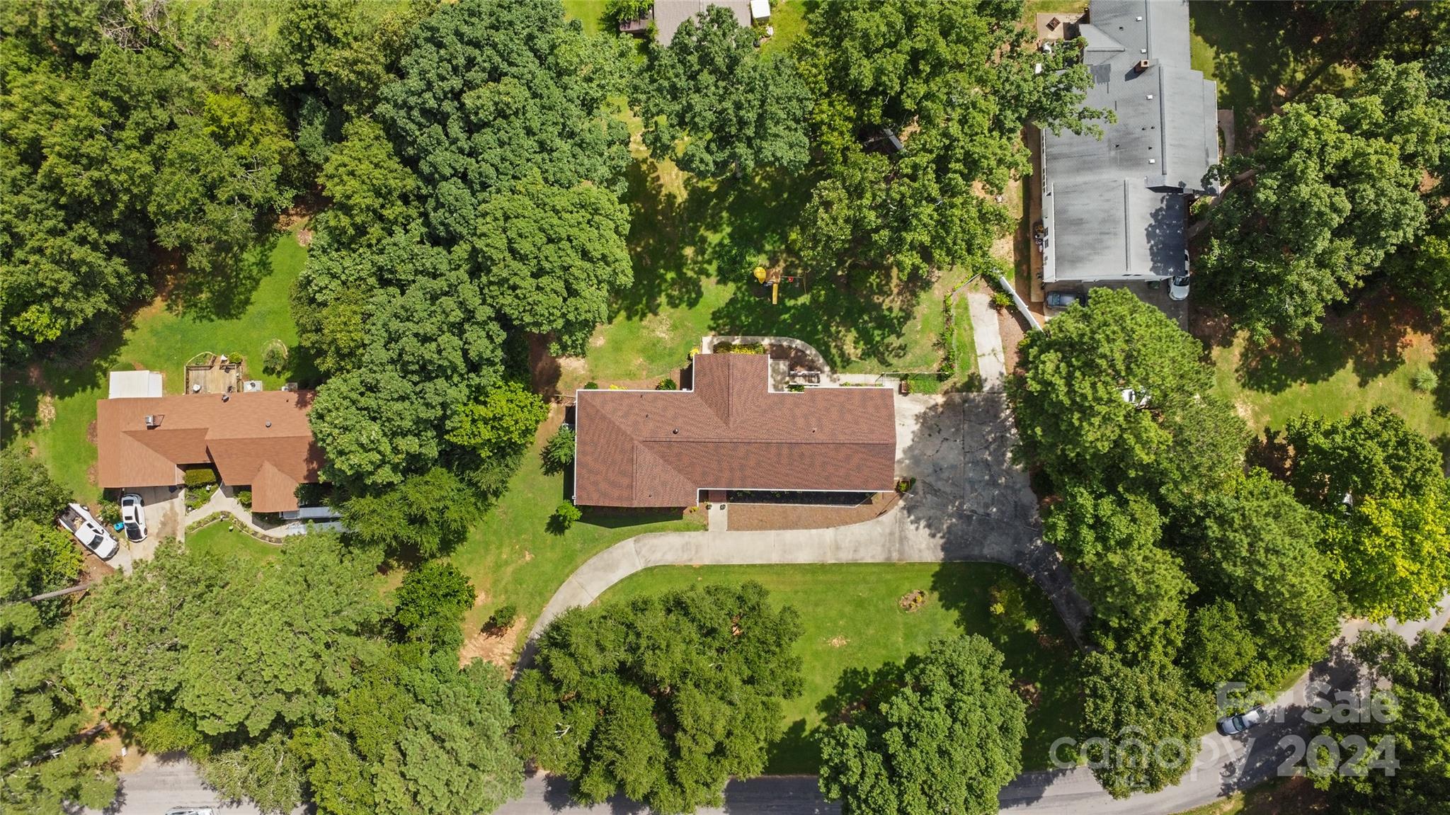 Country Club Estates - Residential