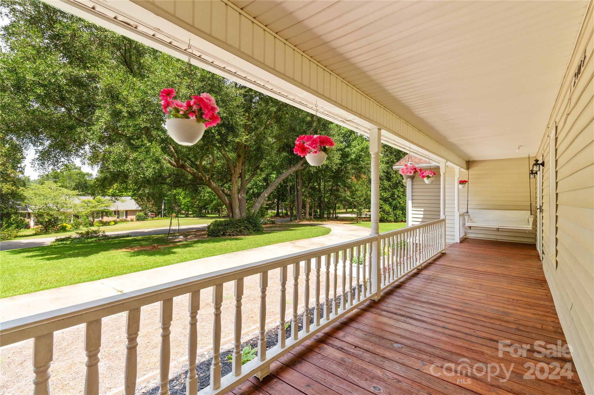 Country Club Estates - Residential