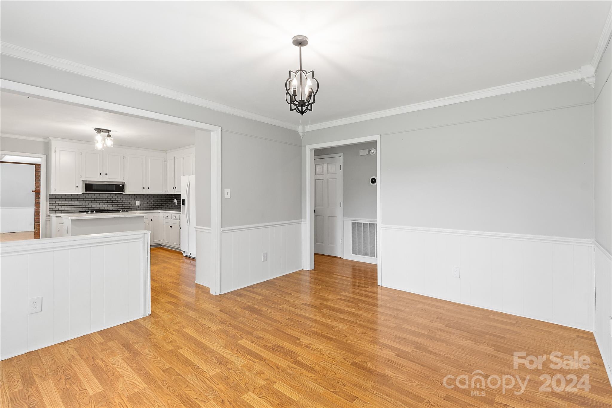 Country Club Estates - Residential