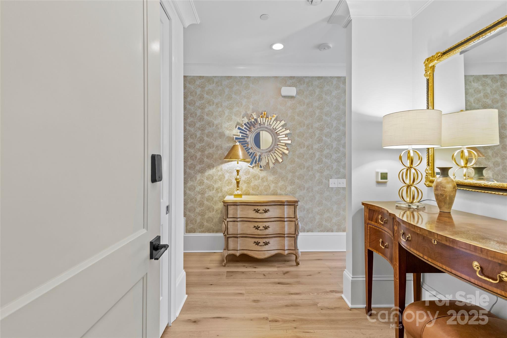 1500 Queens Road 104