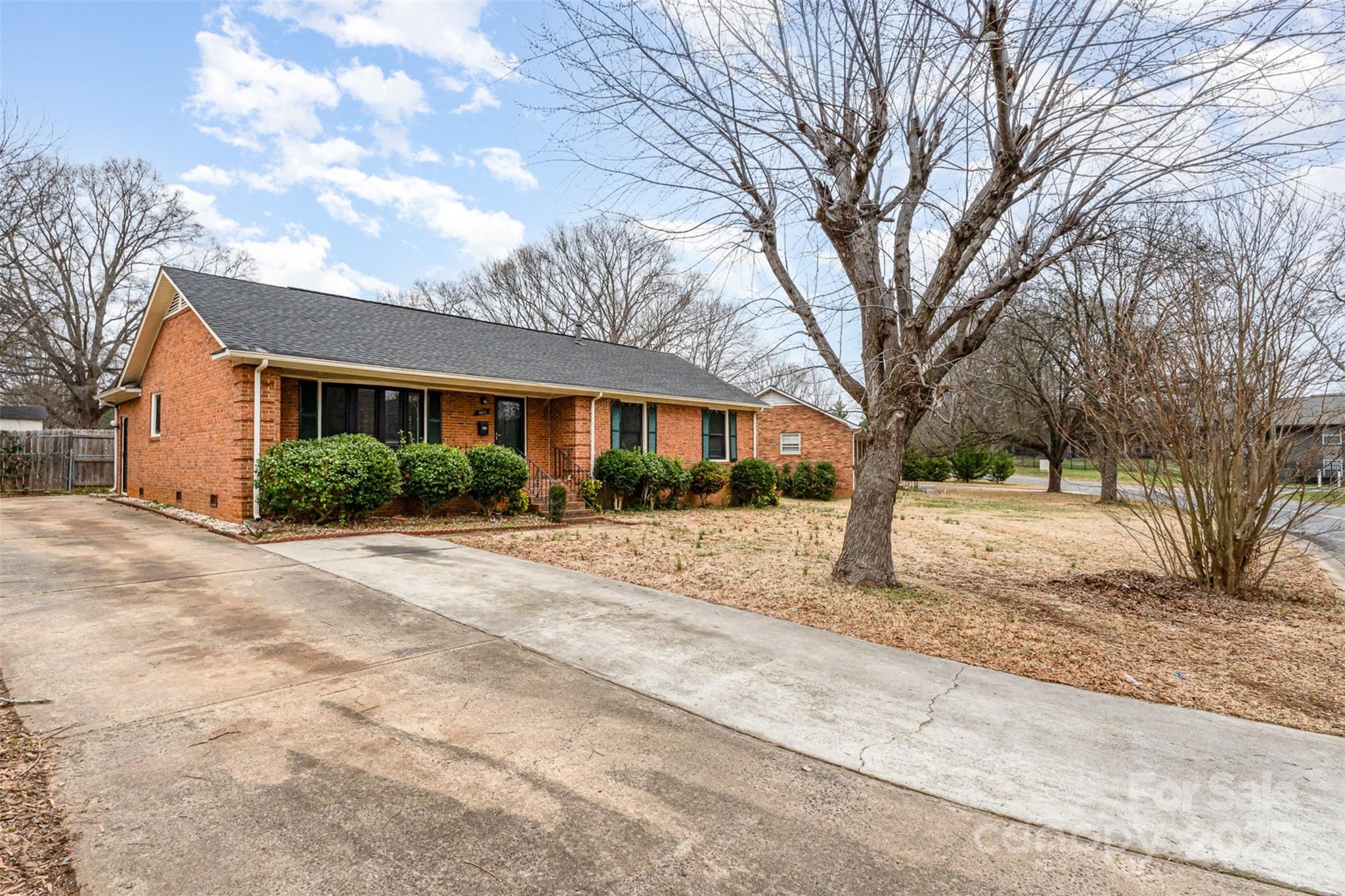 4815 Carriage Drive Circle