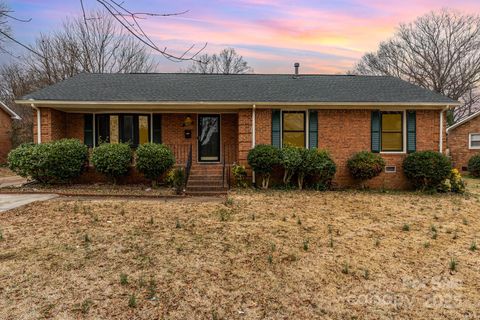 4815 Carriage Drive Circle Charlotte NC 28205