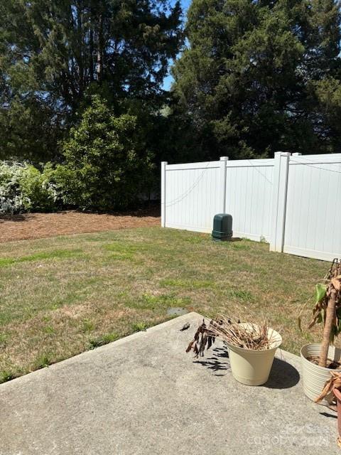 The Enclave at Davis Lake - Residential