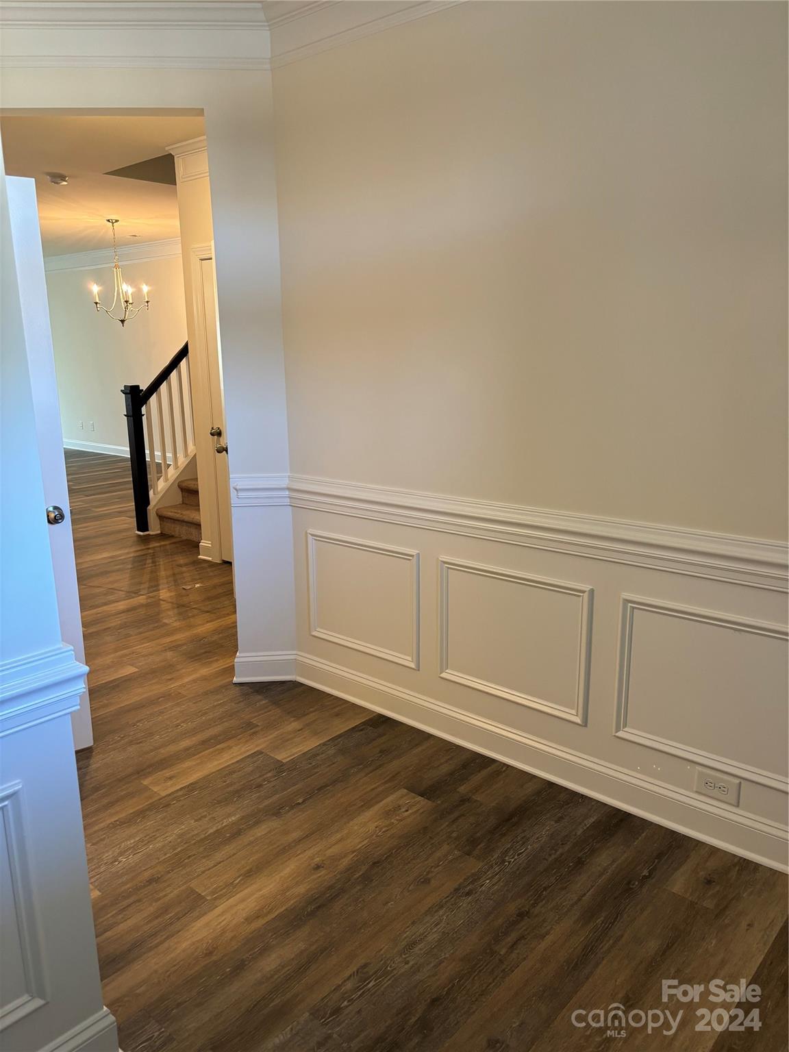 The Enclave at Davis Lake - Residential