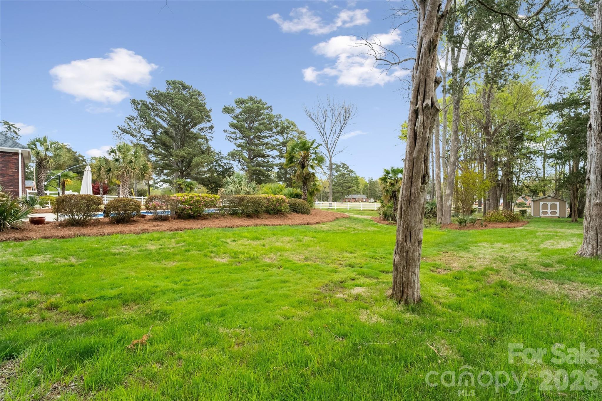 Country Club Estates - Residential