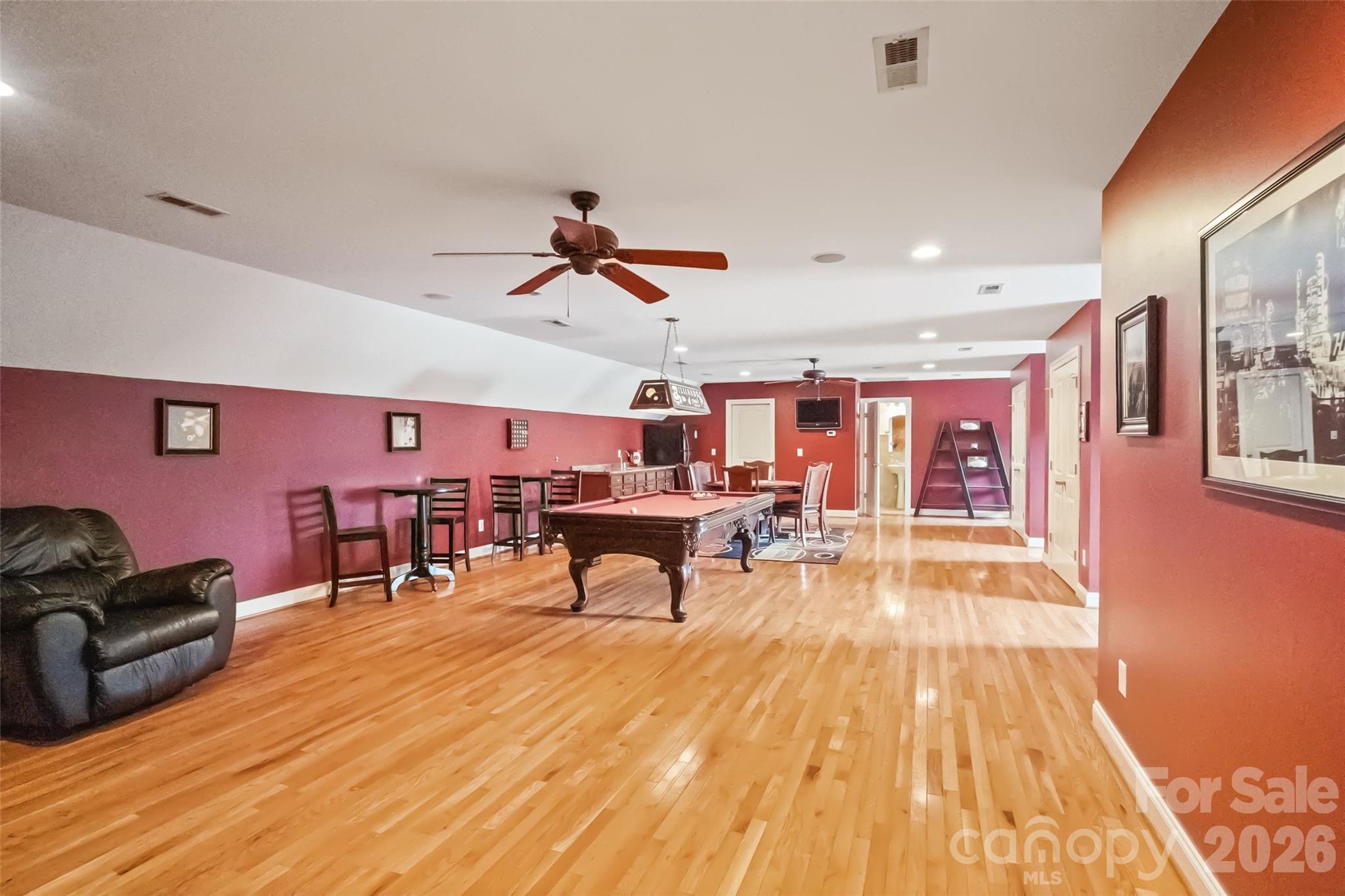 Country Club Estates - Residential