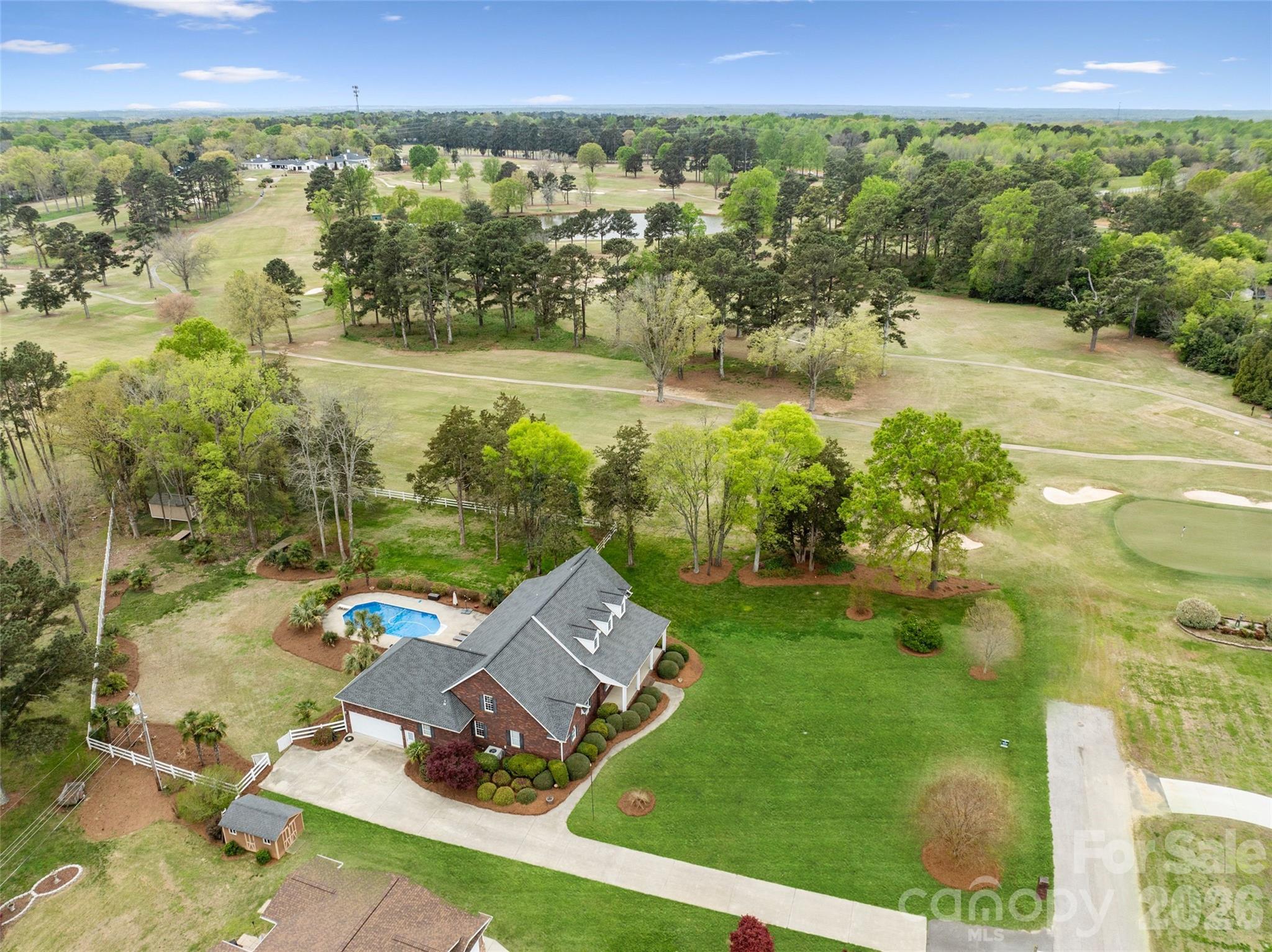 Country Club Estates - Residential