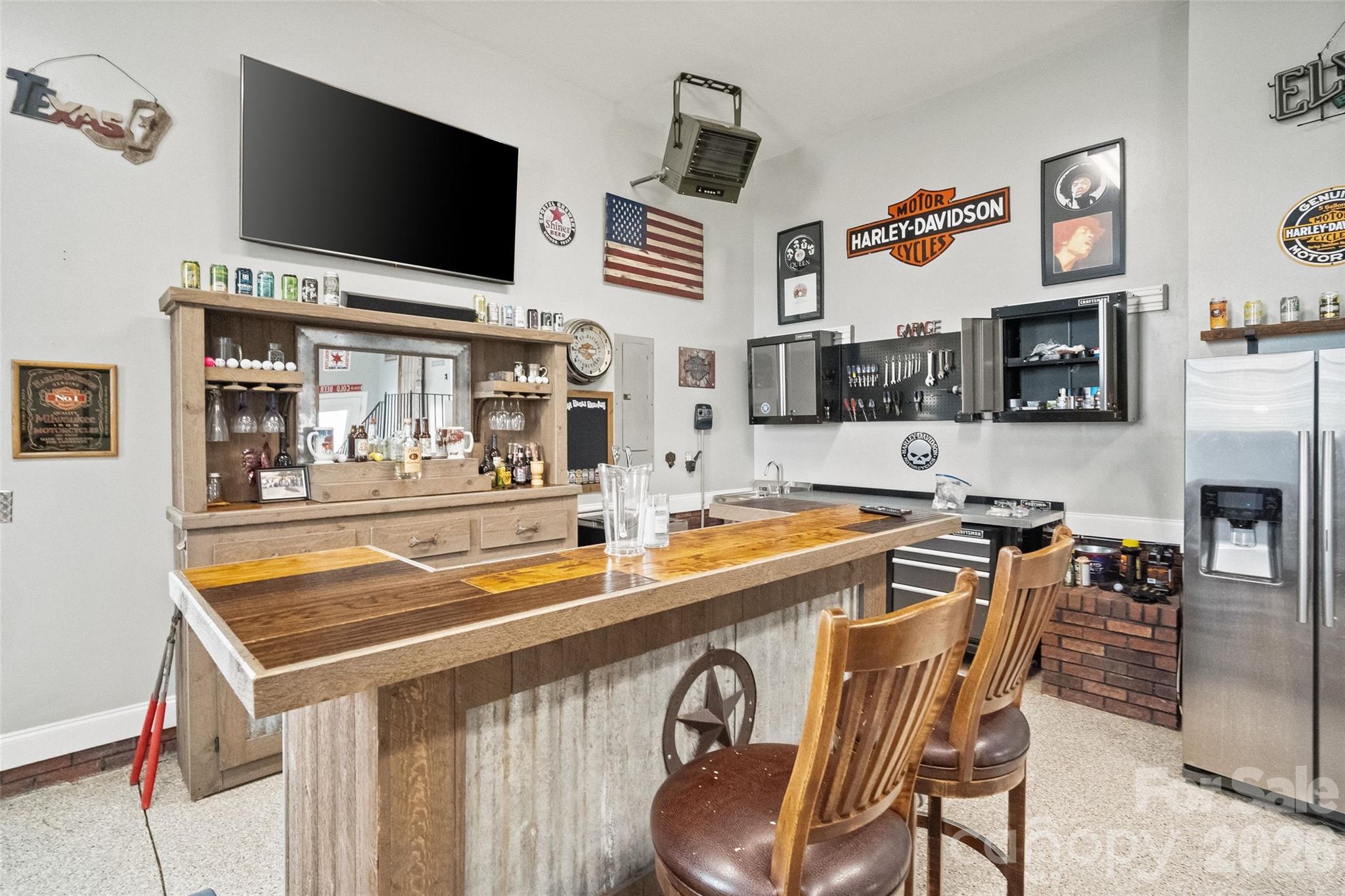 Country Club Estates - Residential