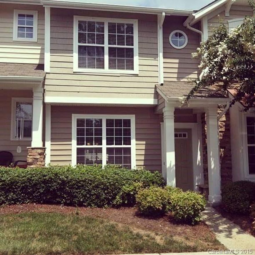 Upgraded 2 BR townhome in Fieldstone. Hardwood floors, granite, tile! Stainless appliances. Neutral colors. Move in ready. This one wont last!