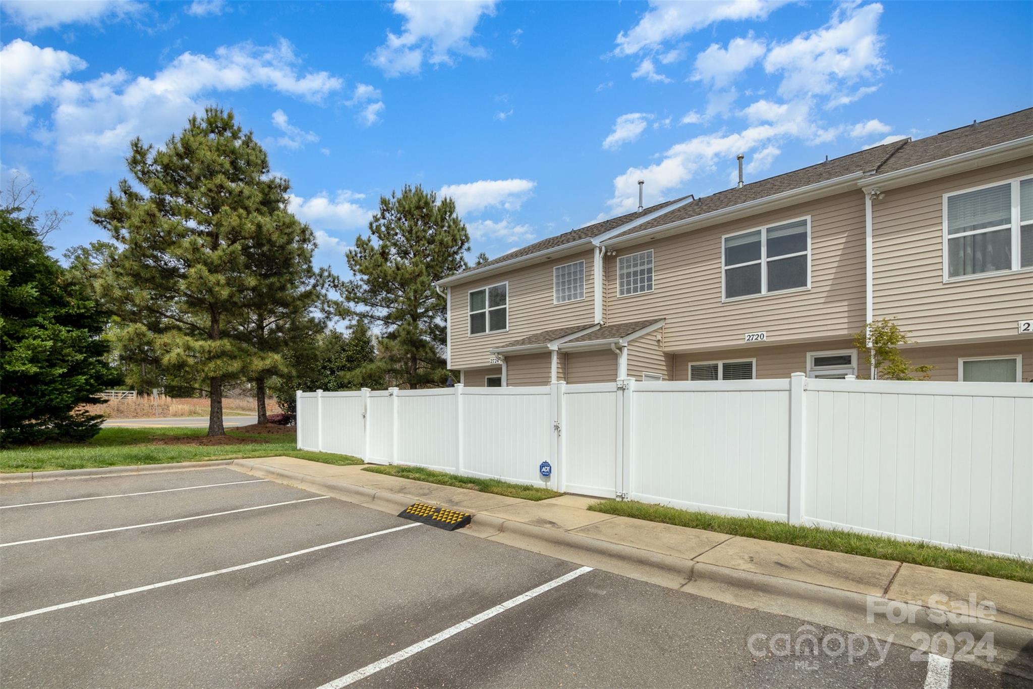 Almond Glen - Residential