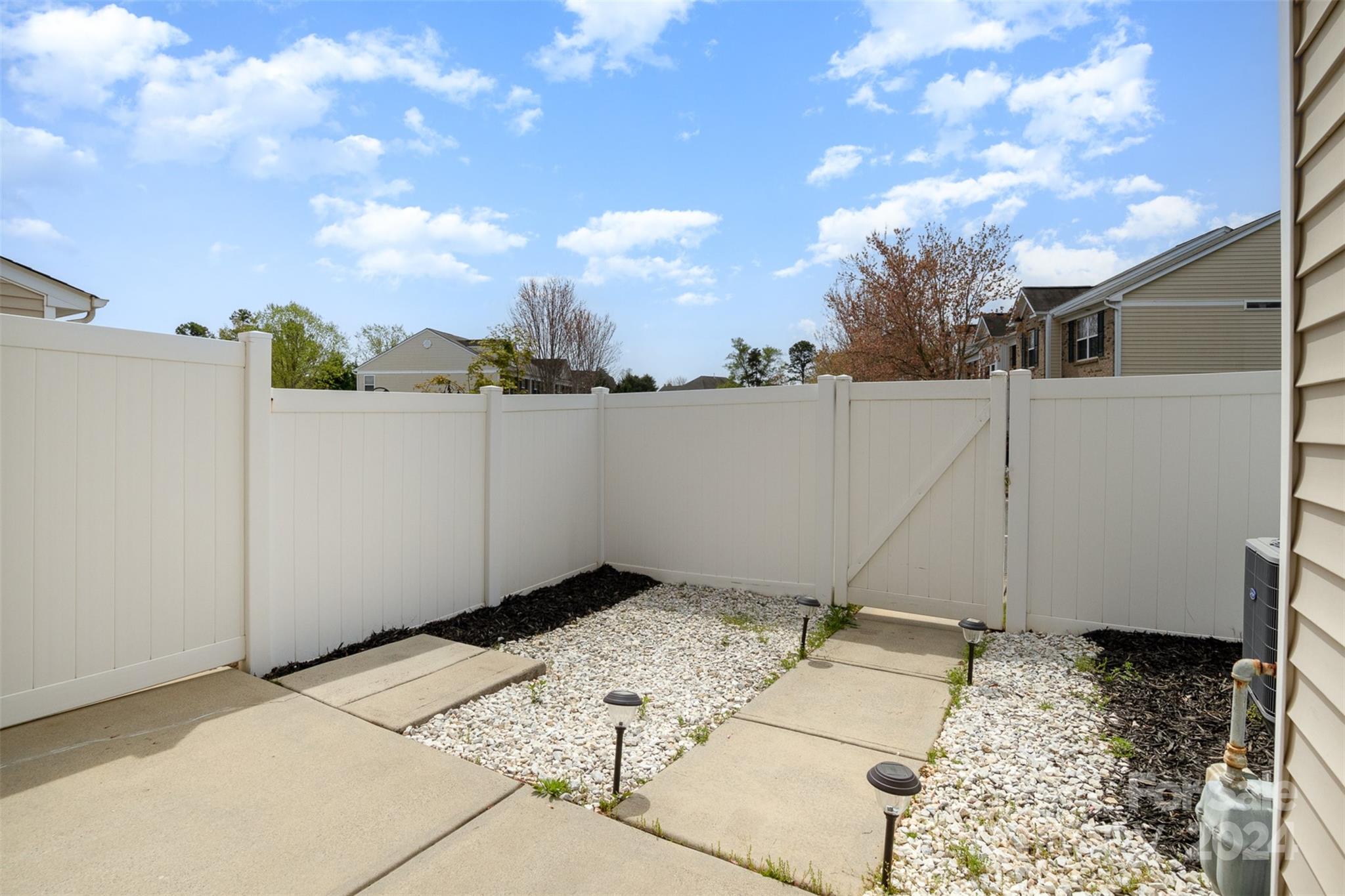 Almond Glen - Residential