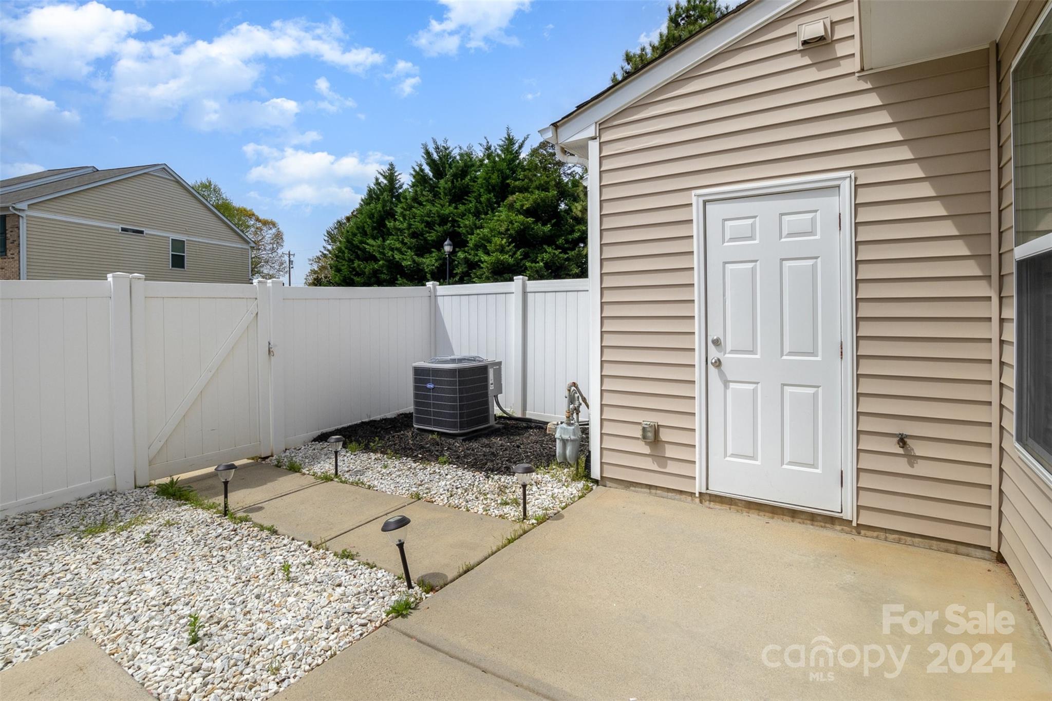 Almond Glen - Residential