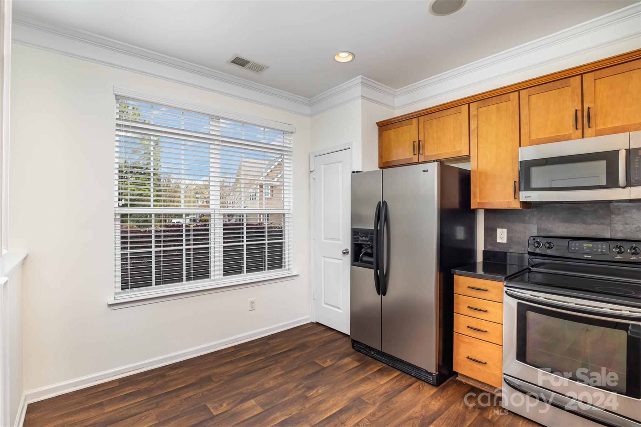 Almond Glen - Residential