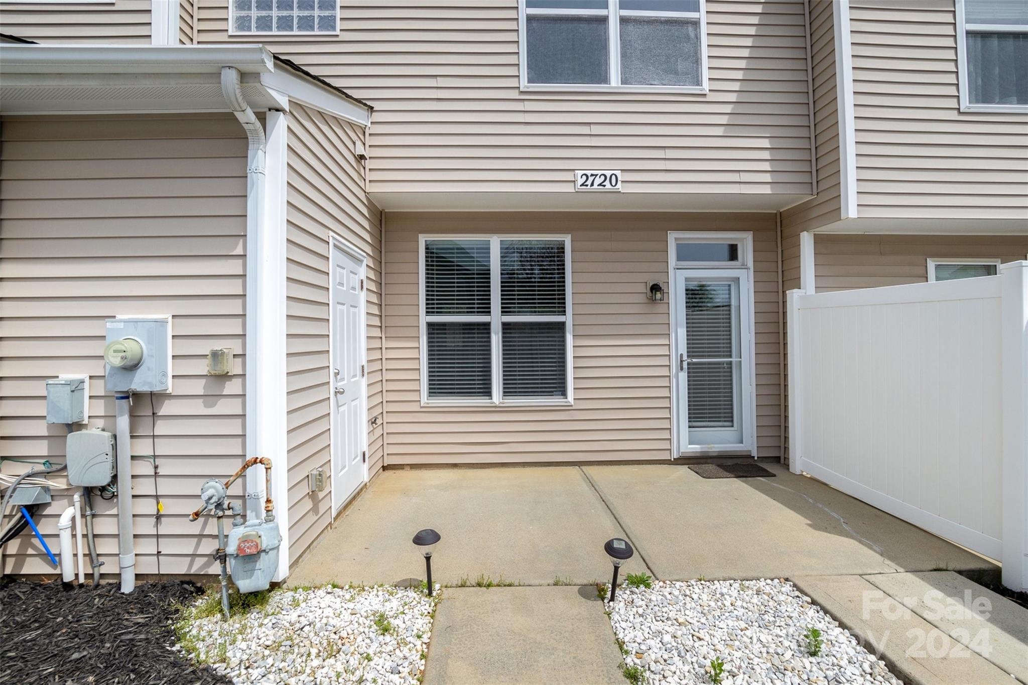 Almond Glen - Residential