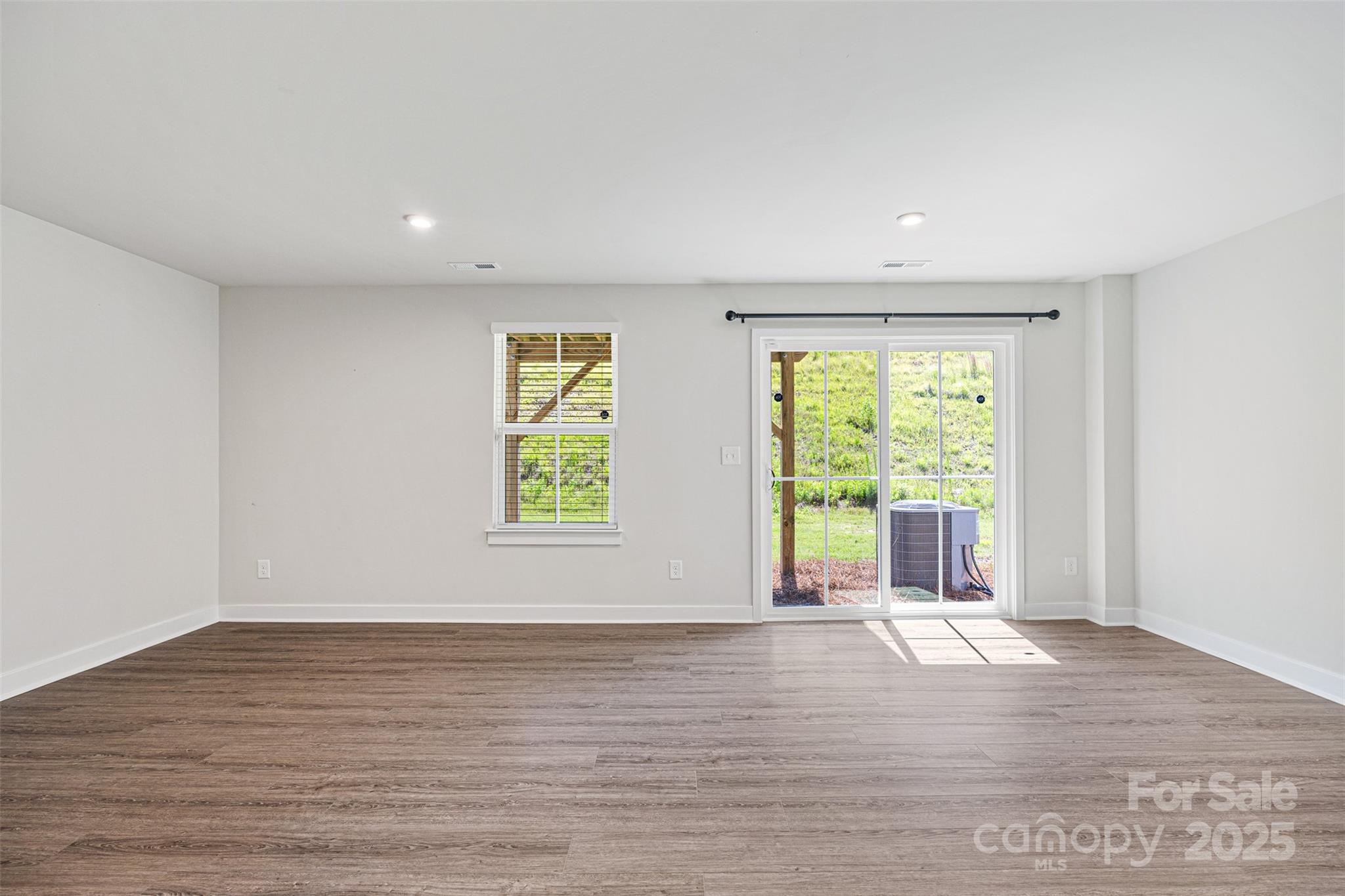 Trinity Townes - Residential