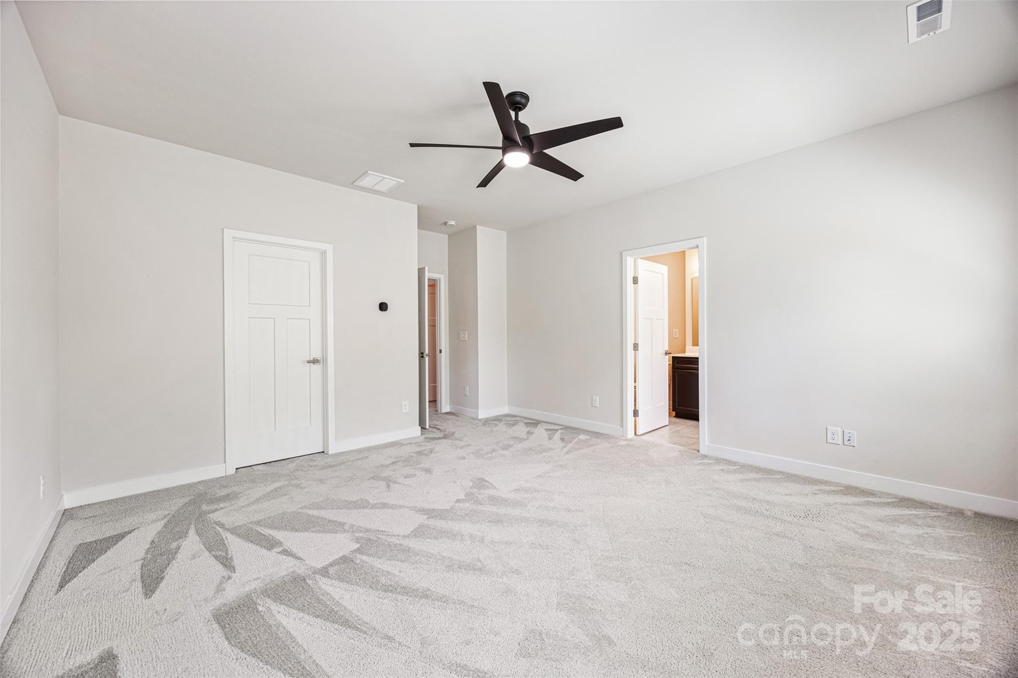 Trinity Townes - Residential