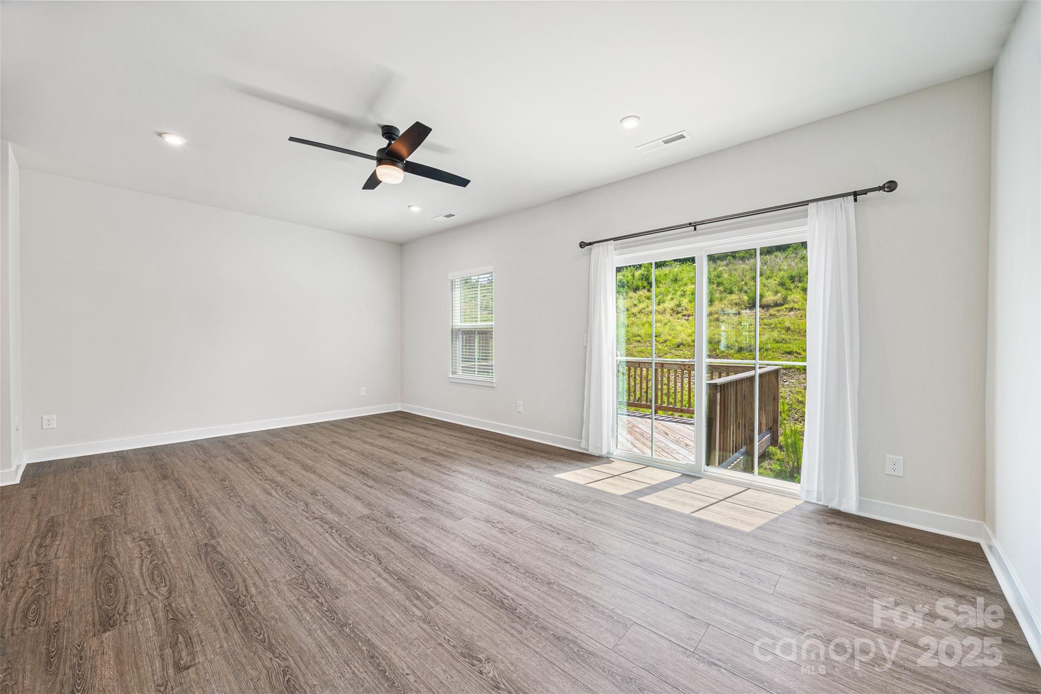 Trinity Townes - Residential