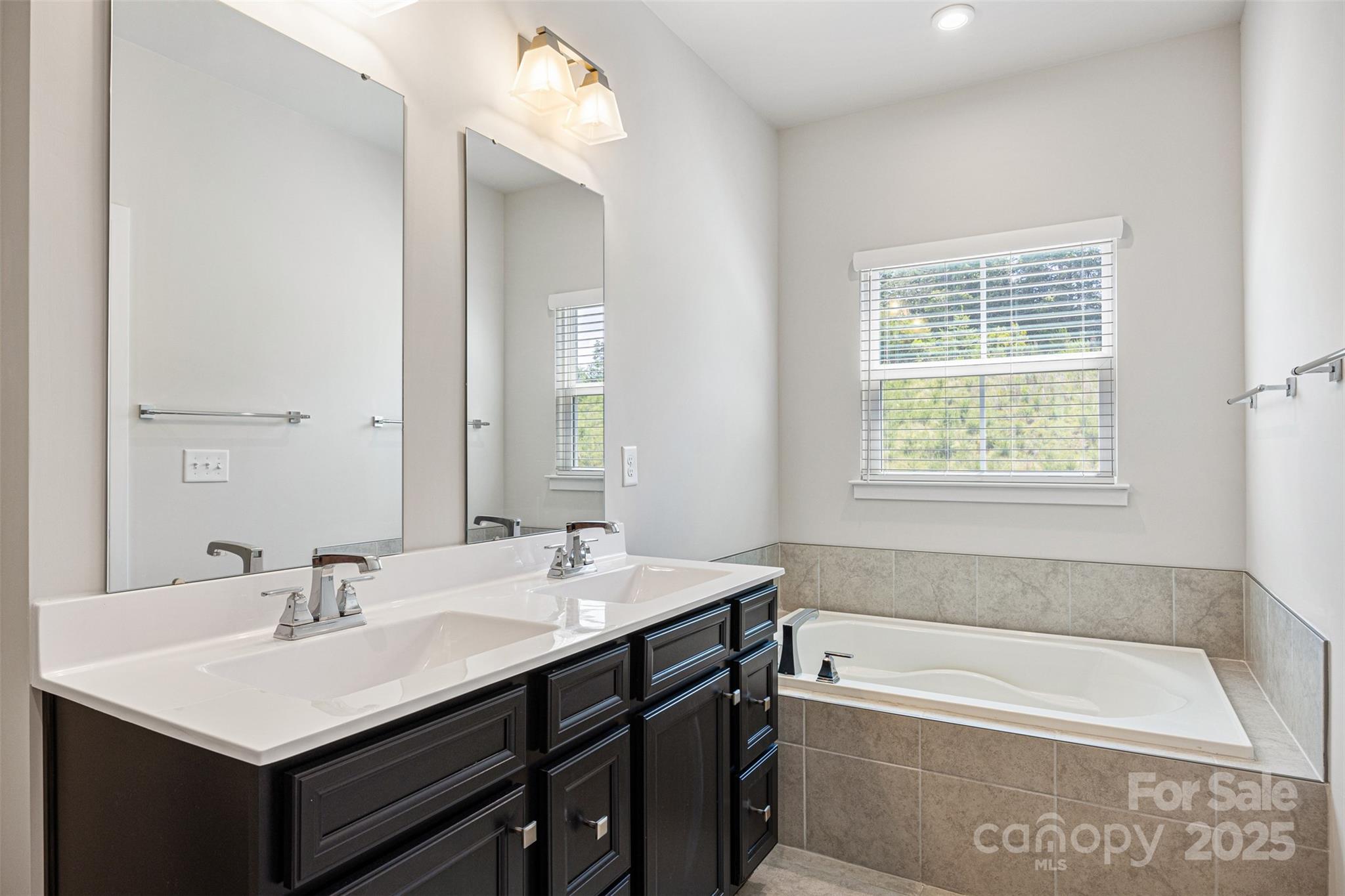 Trinity Townes - Residential