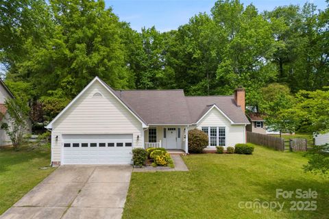 Photo of 13324 Kintyre Court, Matthews, NC 28105 (MLS # 4247681)